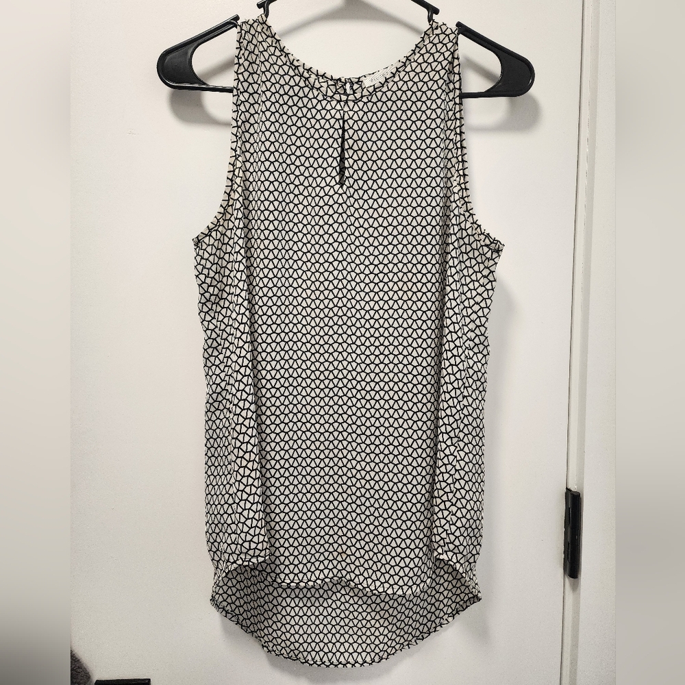 Violet & Claire Black and White Geometric Top